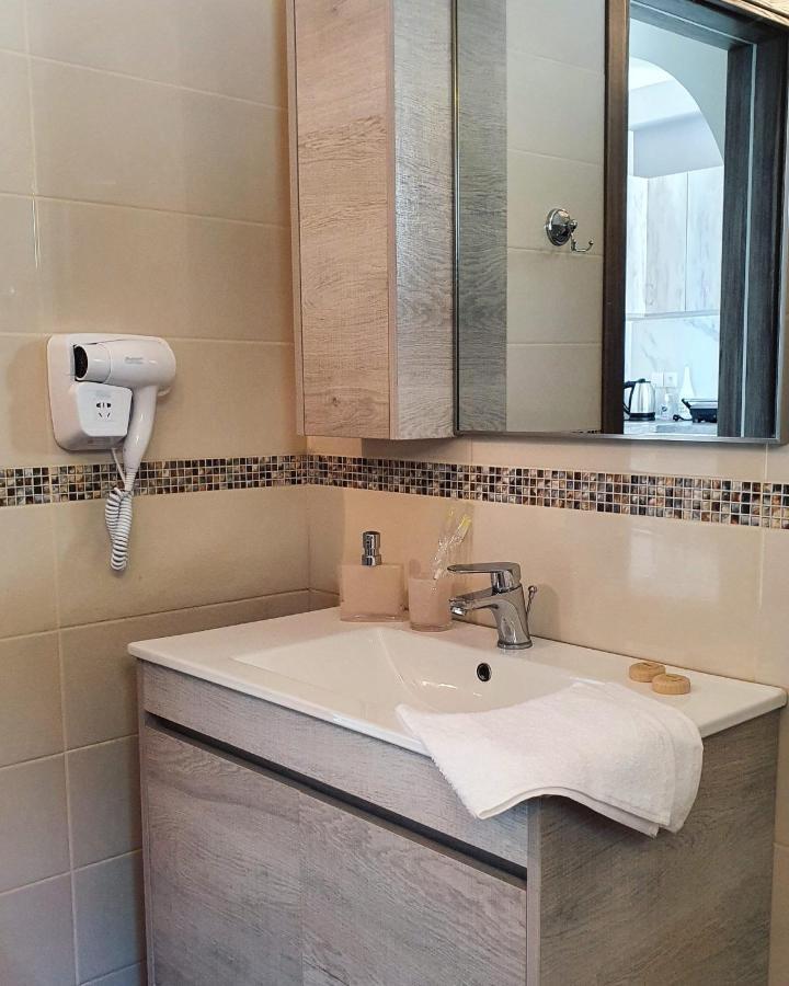 Lákones V&D Paleokastritsa Apartments מראה חיצוני תמונה